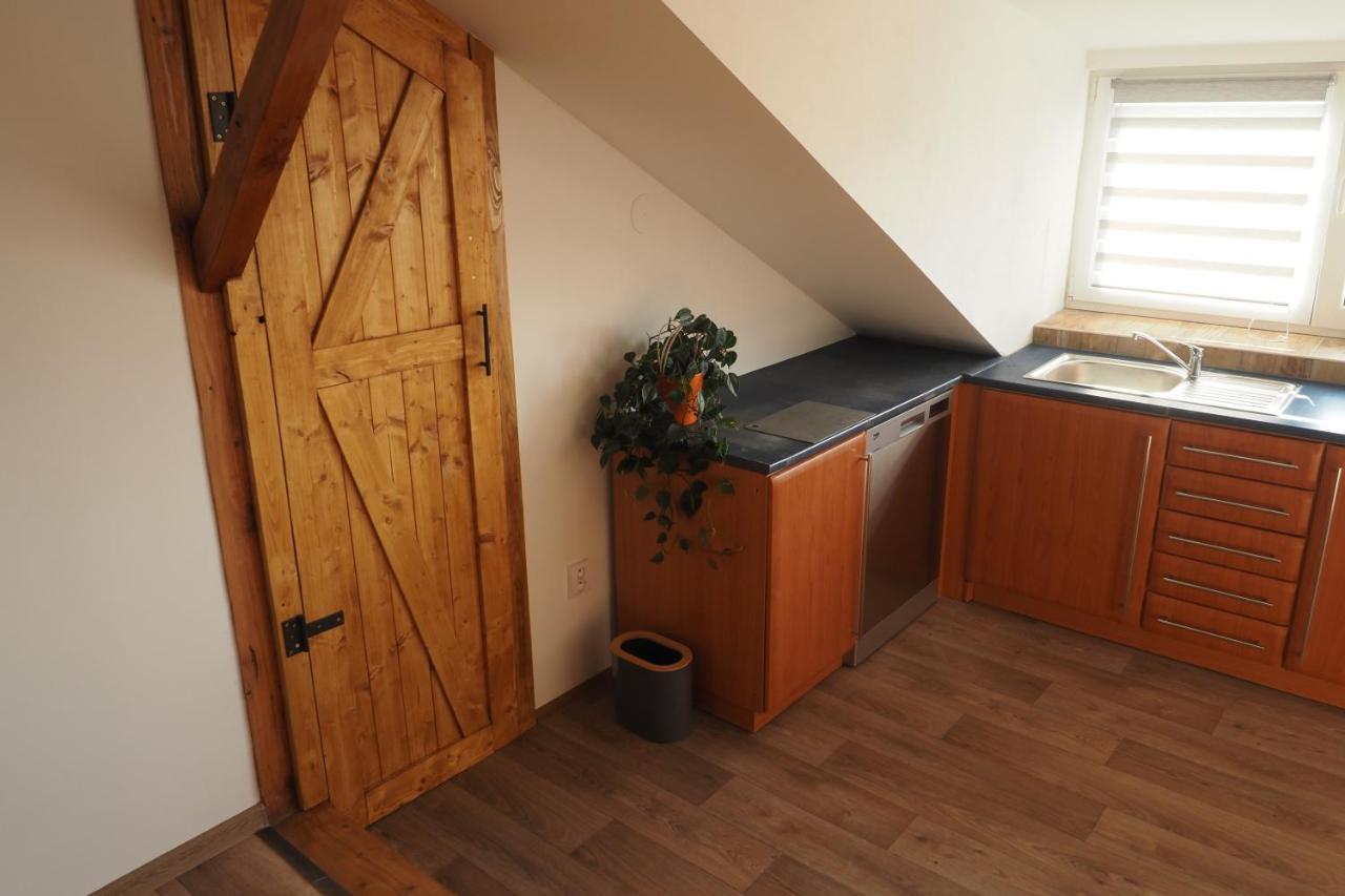 Apartman U Borovice Bílá Třemešná Exteriör bild